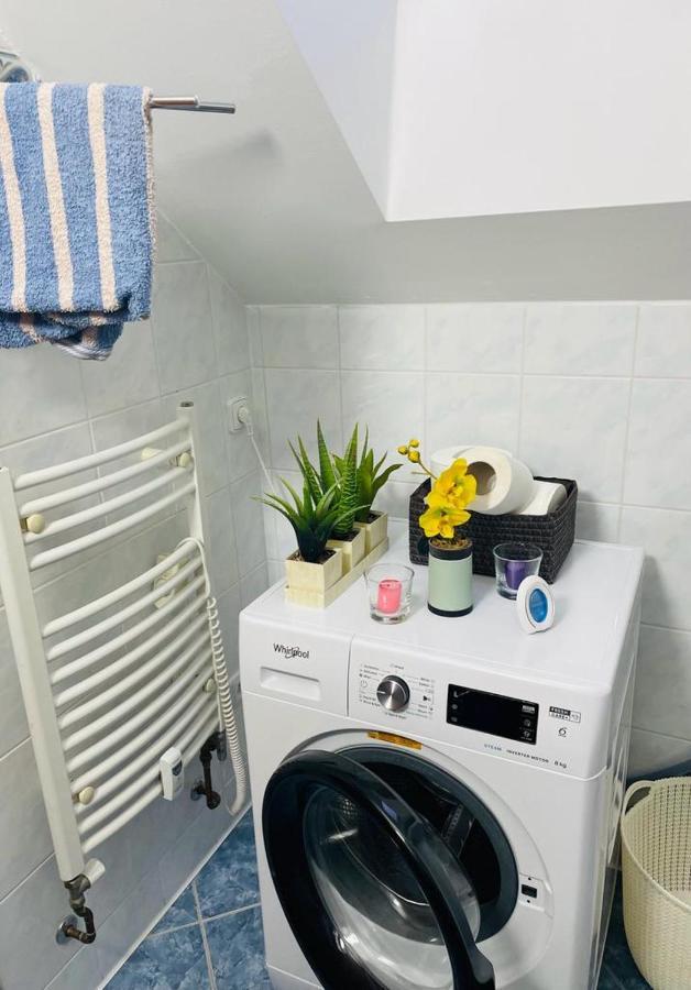 Apartman Trutnov-Porici Exteriör bild
