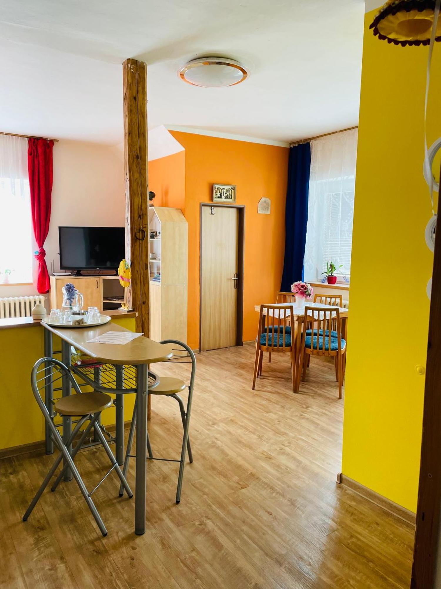 Apartman Trutnov-Porici Exteriör bild